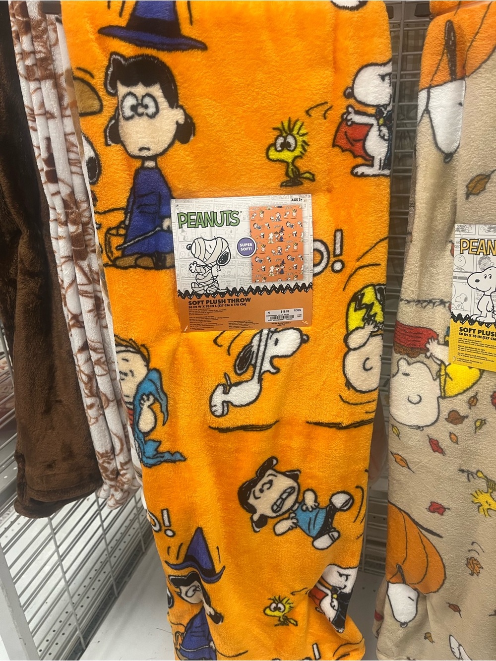 Peanuts Orange Snoopy & Friends Plush Throw Blanket NEW NWT